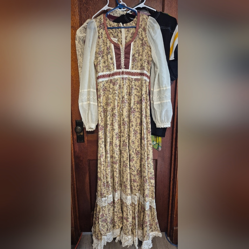 Vintage Gunne Sax Peasant Dress